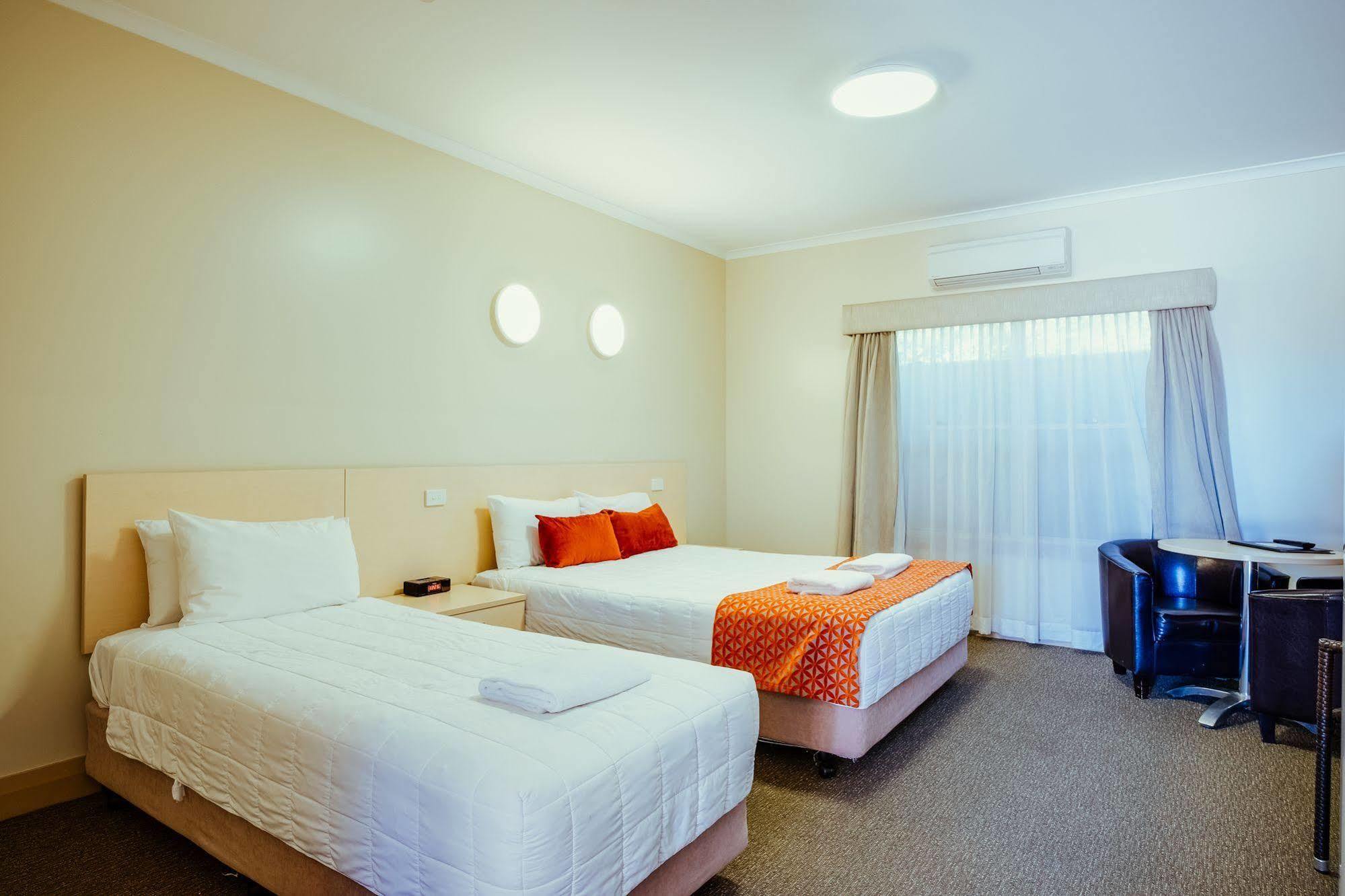 Club Motor Inn Narrabri Eksteriør bilde
